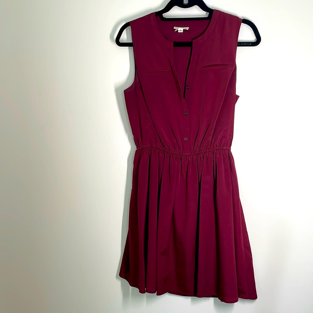 Maroon color